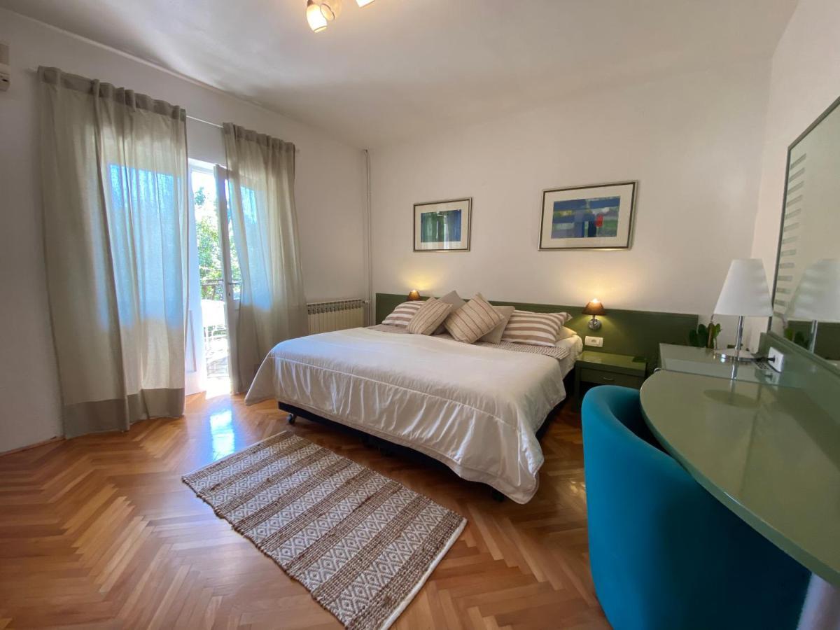 Josip Guest house *